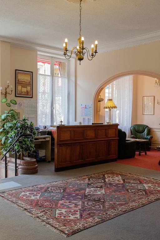 Hôtel Castel Regina à Châtel-Guyon Extérieur photo