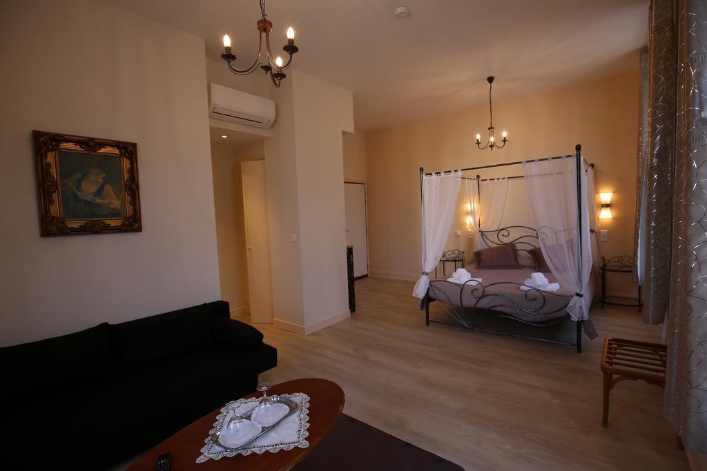 Hôtel Castel Regina à Châtel-Guyon Extérieur photo