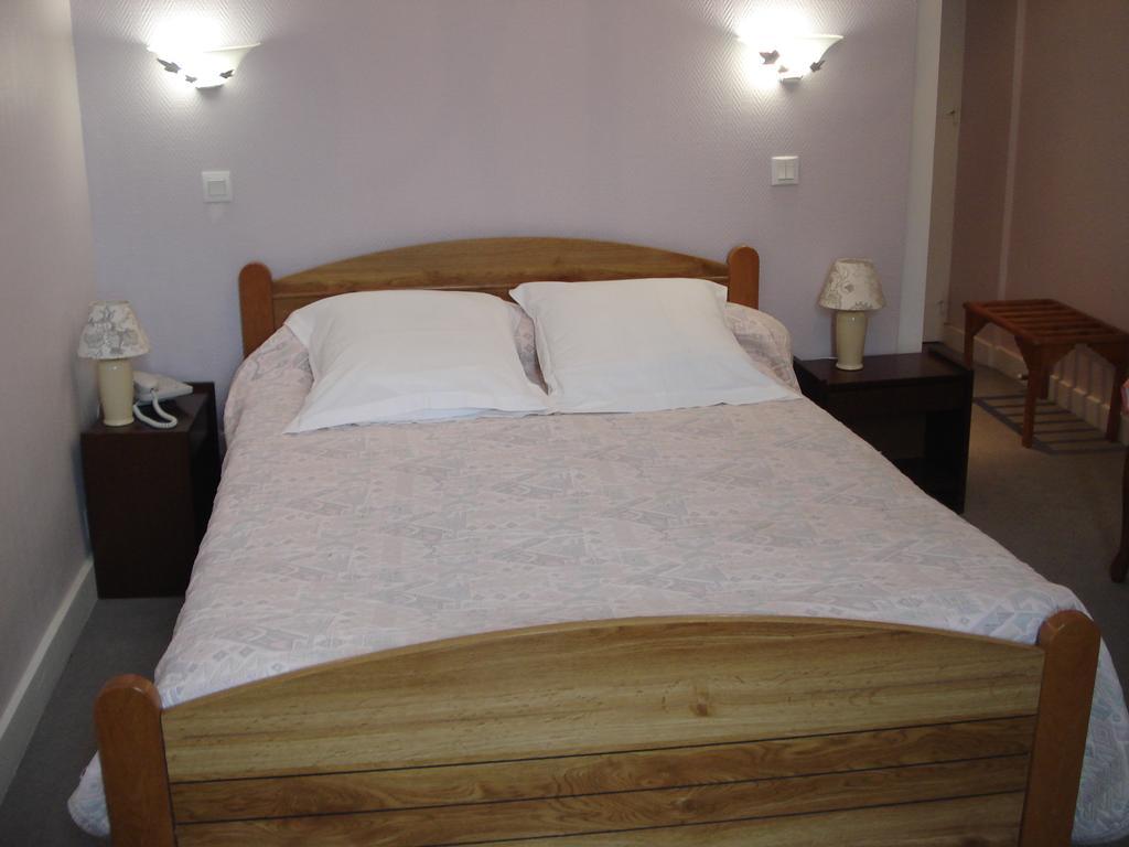 Hôtel Castel Regina à Châtel-Guyon Extérieur photo